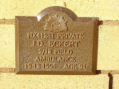 Jack Eckert grave