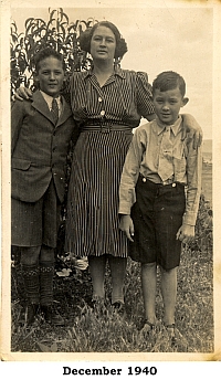Ted,Evelyn,Reg - 1940